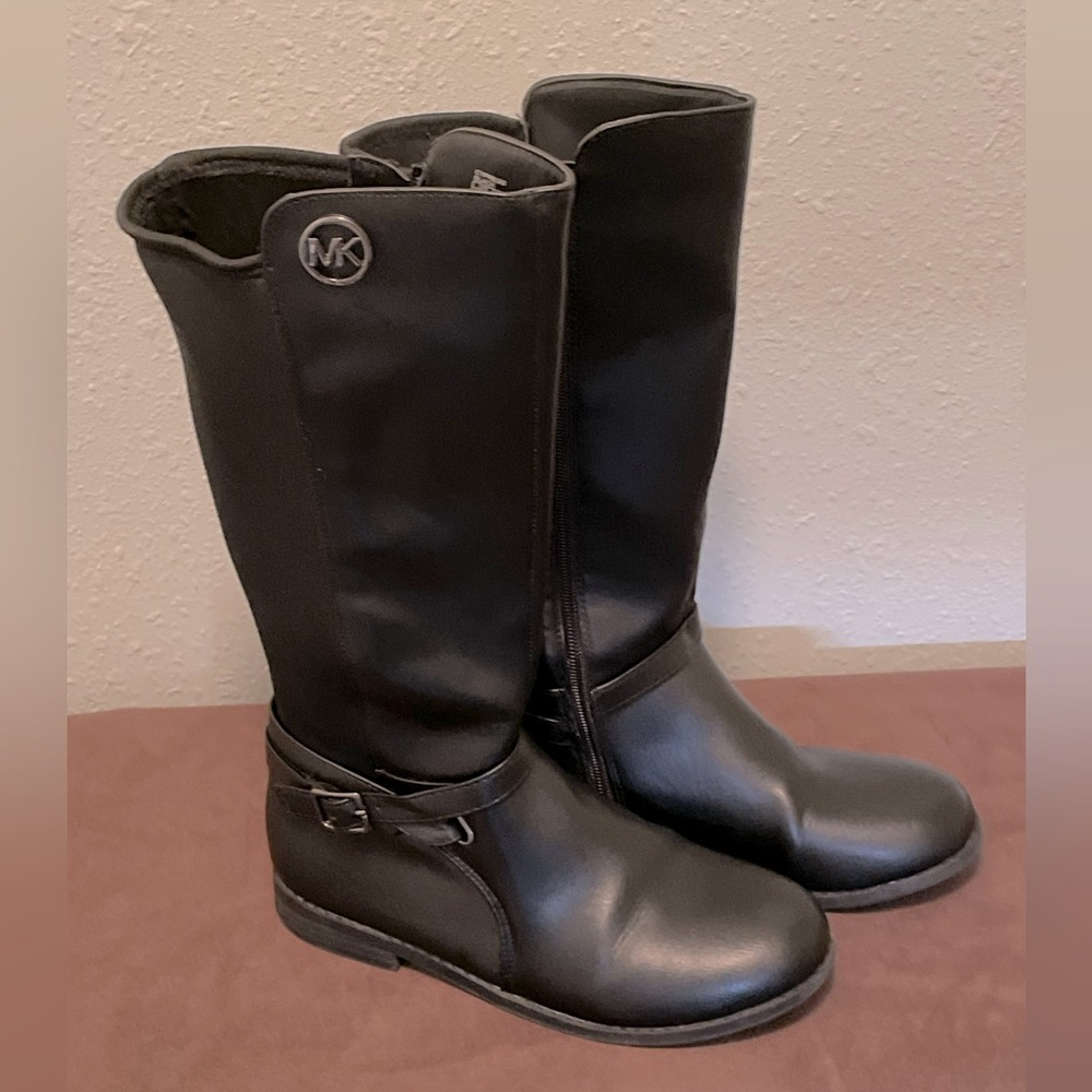 Michael Kors MK Women's Cypress Zip Vegan Leather Boots Black Size 5.